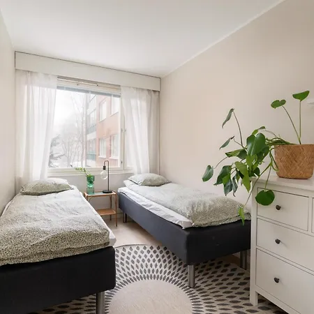 Kodikas Kahden Makuuhuoneen Asunto Tikkurilassa Appartement *